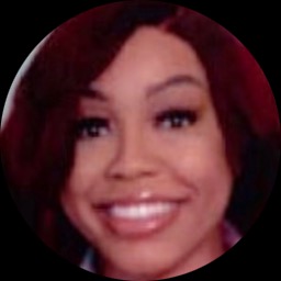 Psychologist Makhiya Davis providing different types of therapy in Forest Park