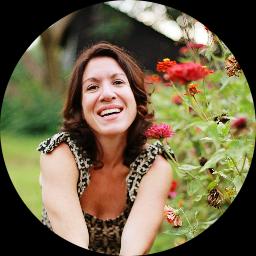This is Daphne Luster's avatar and link to their profile