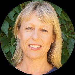 Photo of Larissa Lau