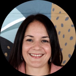This is Yezenia Valle's avatar