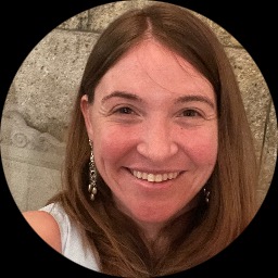 Psychologist Jennifer Bloom providing different types of therapy in Chillicothe