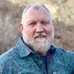 Psychologist Dale Thompson providing different types of therapy in Navarro