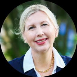 Psychologist Rosalie Beauchamp providing different types of therapy in Newberry