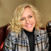 Kim Kabar - Online Therapist with 3 years of experience