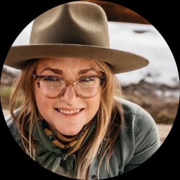 This is Lindsay Meyers's avatar