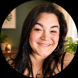 Psychologist Raquel Santana providing different types of therapy in Baldwin