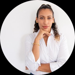 Psychologist Diandra Ortiz providing different types of therapy in Bronson