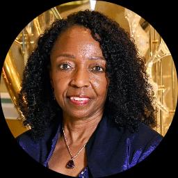 Psychologist Dwana Hayes providing different types of therapy in Bastrop