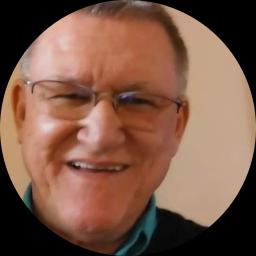 Psychologist Donald Henderson providing different types of therapy in Hamburg