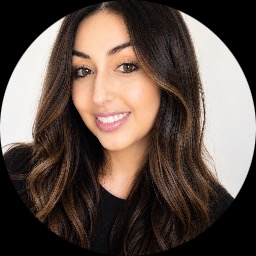 Psychologist Mandy Lopez Azimy providing different types of therapy in Sanders