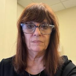 This is Loretta Samenga's avatar