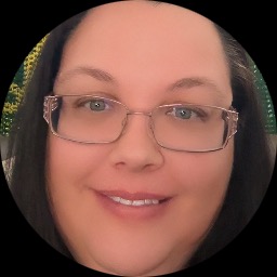 Psychologist Lyndsey Burton providing different types of therapy in Clyde Hill