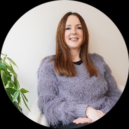 Photo of Tracey Slater