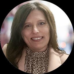 Psychologist Robyn Napier providing different types of therapy in Bowling Green