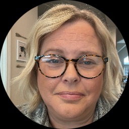 Psychologist Keli Stalder providing different types of therapy in Hillsboro