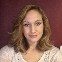 Renee W - Online Therapist with 14 years of experience