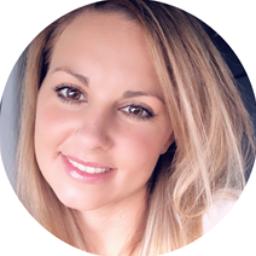 Psychologist Kelli Stephens providing different types of therapy in Douglass Hills