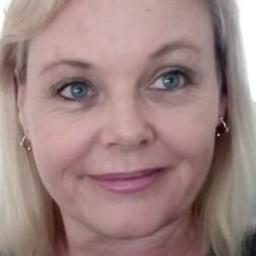 Photo of Lisa Brinton