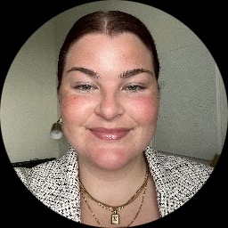 This is Kelsey Lange's avatar