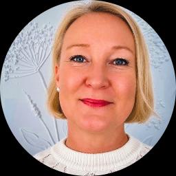 Photo of Karen Mills
