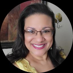 Psychologist Estela Guardo providing different types of therapy in Raiford