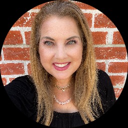 Photo of Claudia Boles