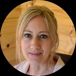 Photo of Laura Lovelock