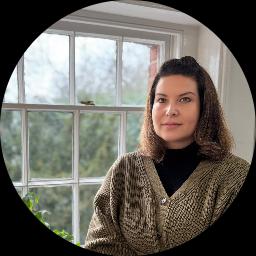 Photo of Victoria Halliburton