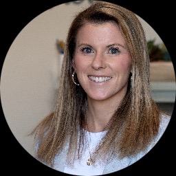Psychologist Tara Moran providing different types of therapy in Paramus