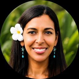 Psychologist Jacqueline Valoy providing different types of therapy in Wailua