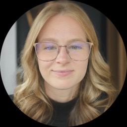 This is Tara Borrero's avatar