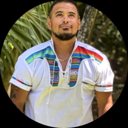 Aleksander Casas practicing in Illinois