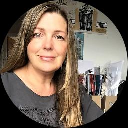 Photo of Shelly Thomas-Baines