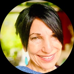 This is Marla Flores Reves's avatar