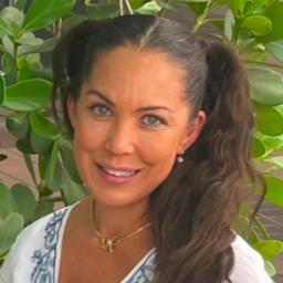 Psychologist Ariadna Soriano providing different types of therapy in Cape Coral
