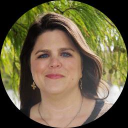 Psychologist Sara Thompson providing different types of therapy in Florien