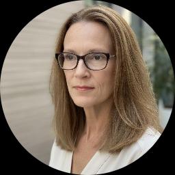 Psychologist Tracy Foster providing different types of therapy in Miami