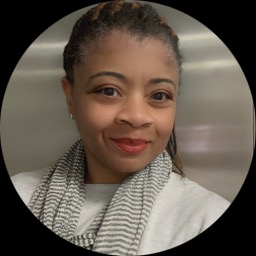 This is Roshanna Bracy's avatar and link to their profile