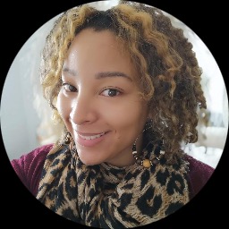 Photo of Rochelle Armstrong
