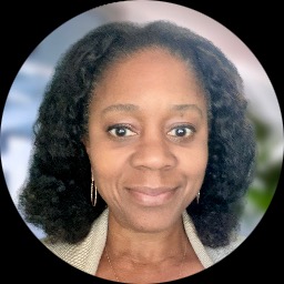 Psychologist Steffannie Roache providing different types of therapy in Mabton