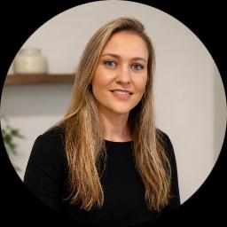 Psychologist Carlie Kearney providing different types of therapy in Glen Saint Mary