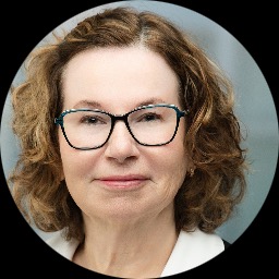 Psychologist Janice McCurdy providing different types of therapy in Hoboken