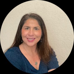Psychologist Kelly Ross providing different types of therapy in Castor