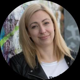 Photo of Lyndsay Macaulay