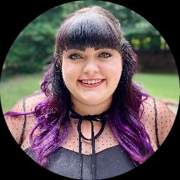 Psychologist Lauren Dawood providing different types of therapy in Milwaukee