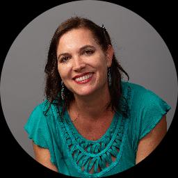 Psychologist Roxanne Hazleton providing different types of therapy in Dallas
