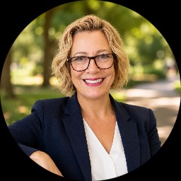 Psychologist Amy Penley providing different types of therapy in Charlotte