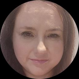 Photo of Claire Scarlett