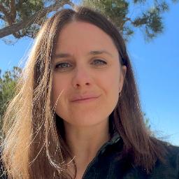 Photo of Laura Steele