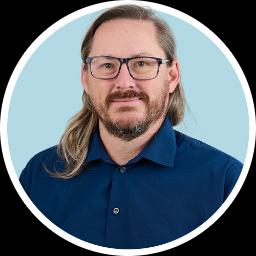 Psychologist Colby Carter providing different types of therapy in Ingot